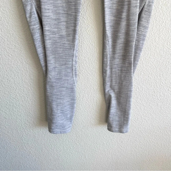 Lululemon Invigorate 7/8 Tight Wee Are From Space Ice Grey - Picture 3 of 14